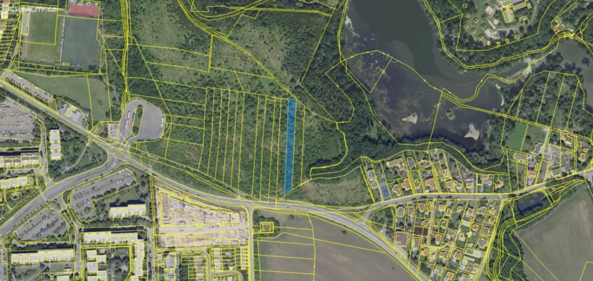 Prodej spoluvlastnického podílu ve výši id. 1/10 na pozemku parc. č. 537/84 | Praha-Háje